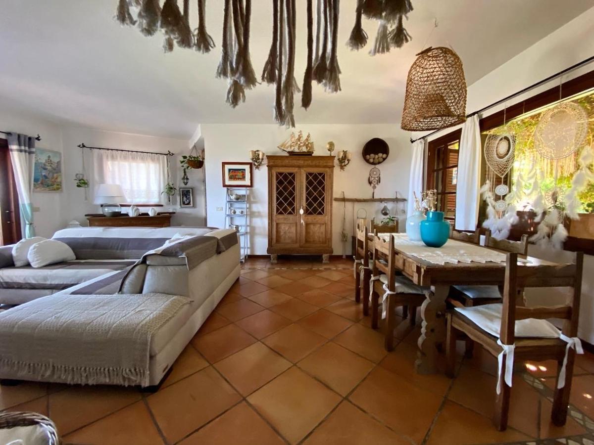 Villa Acchiappasogni Porto San Paolo  Exterior photo